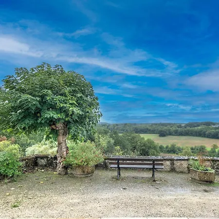 Les Hirondelles Daire