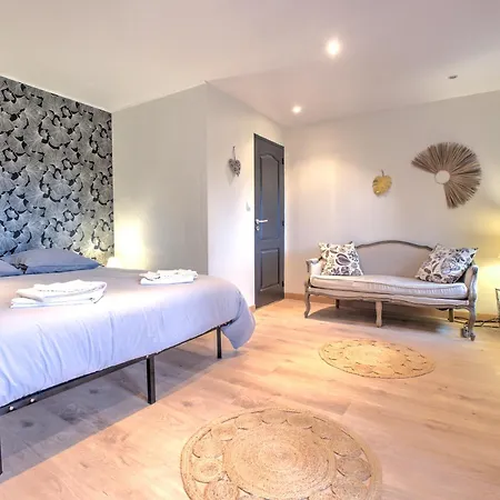 Les Hirondelles Apartamento *